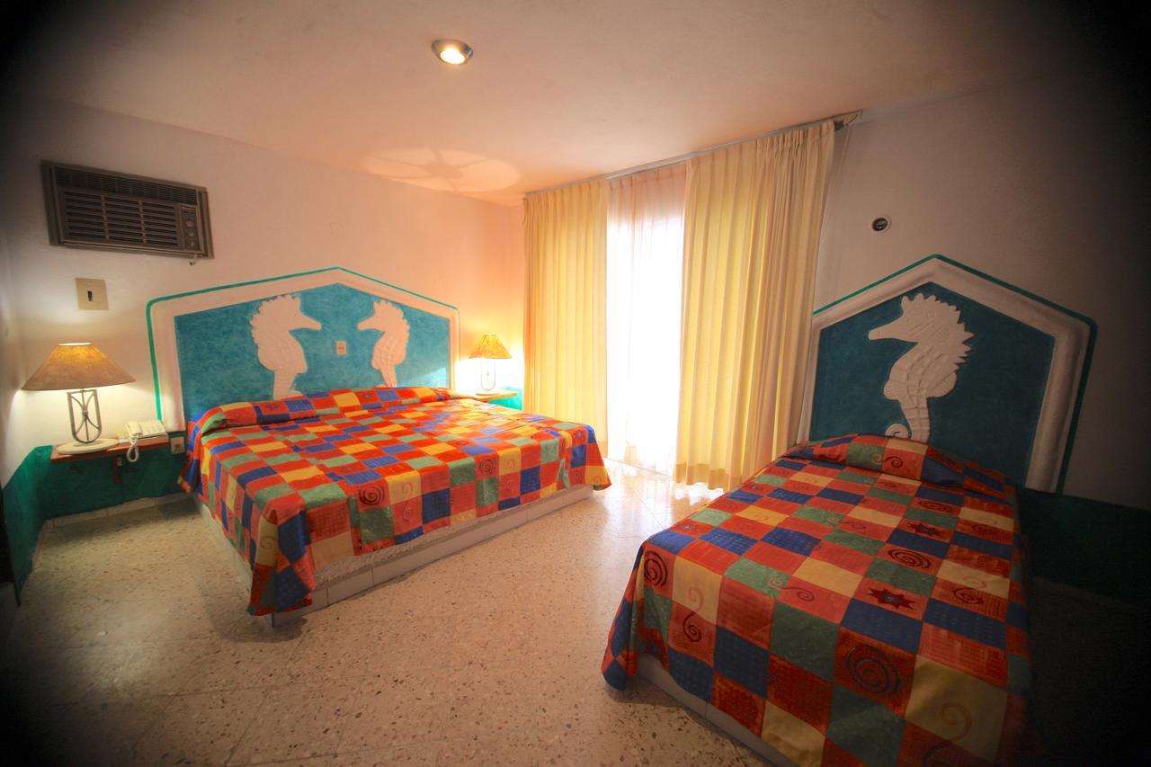 Hotel Carrillos Cancún Exteriör bild