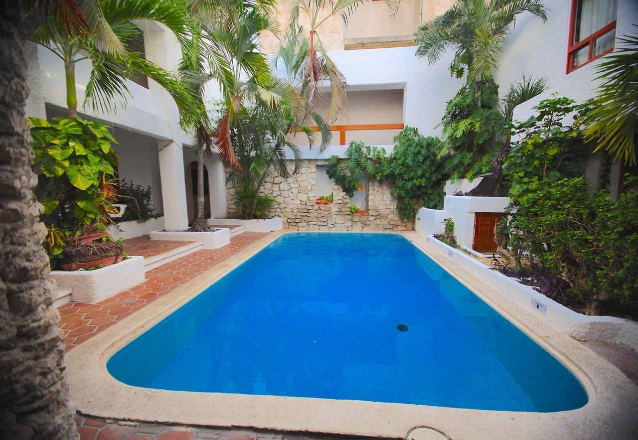Hotel Carrillos Cancún Exteriör bild