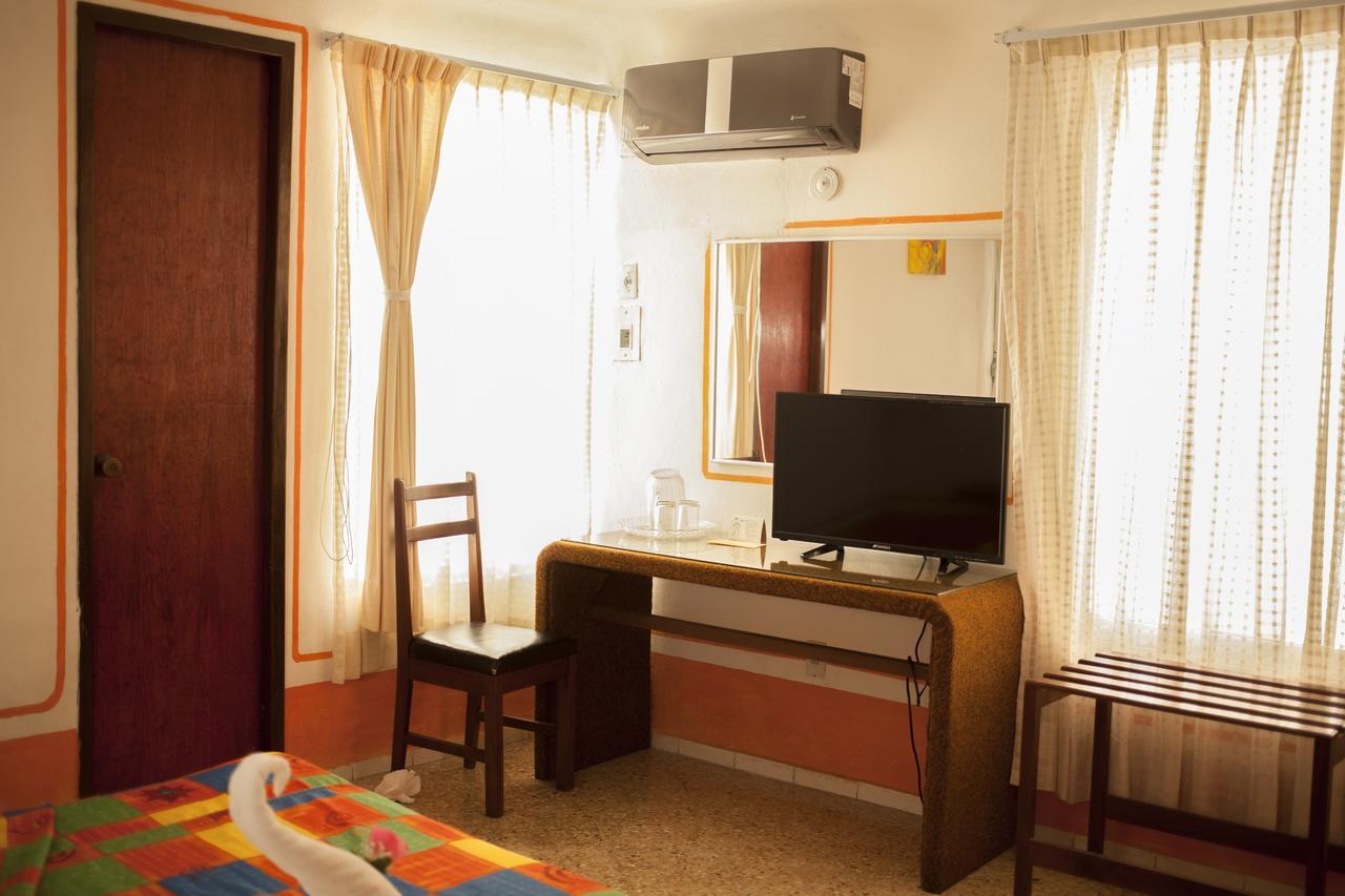 Hotel Carrillos Cancún Exteriör bild